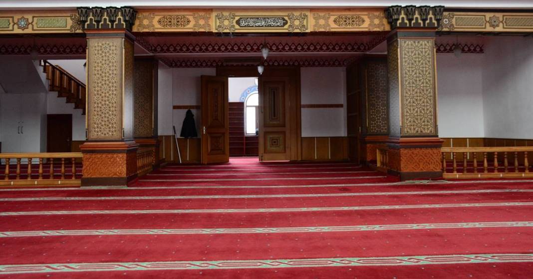 O kentteki camide dünyada bir ilk yaşandı! Unutulmaya yüz tutmuştu, fazla örneği bulunmuyor 3